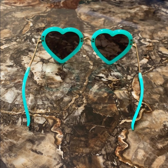 Sun glasses - Picture 4 of 4